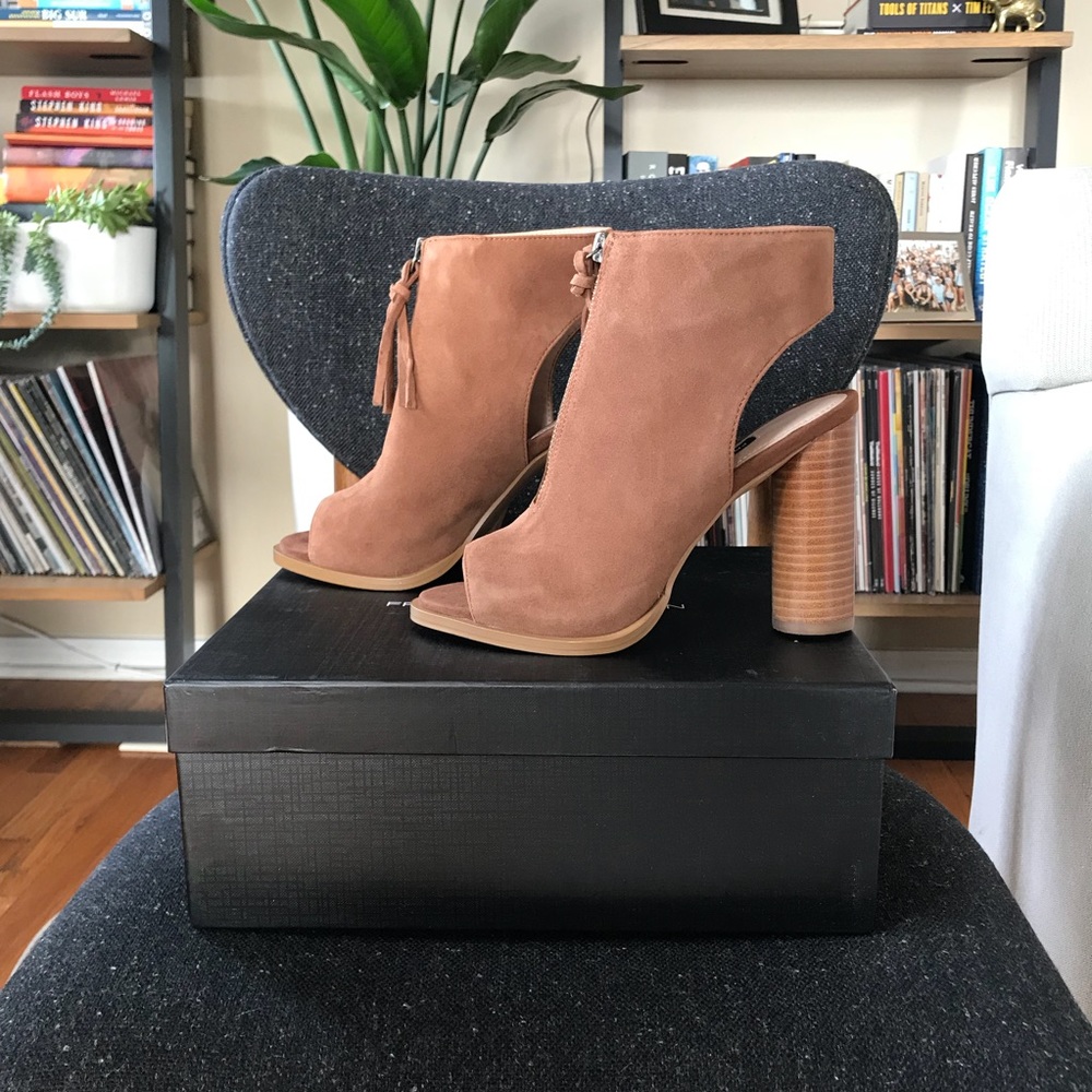 NWT French Connection Uttara Open Toe Bootie